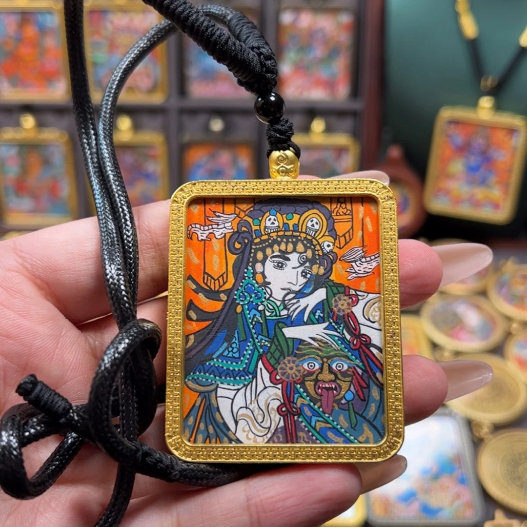 吊坠前世今生题材唐卡