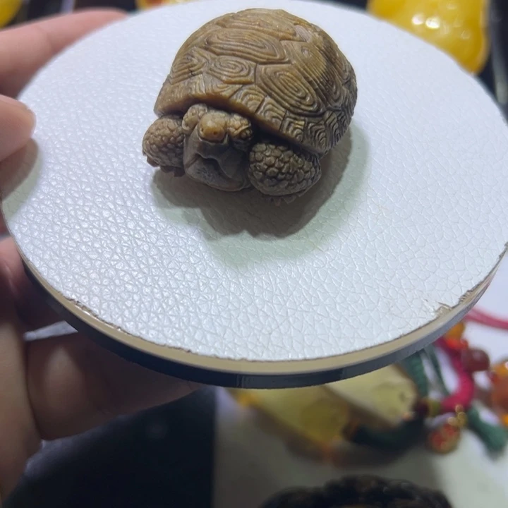 琥珀未镶嵌颈饰琥珀吊坠