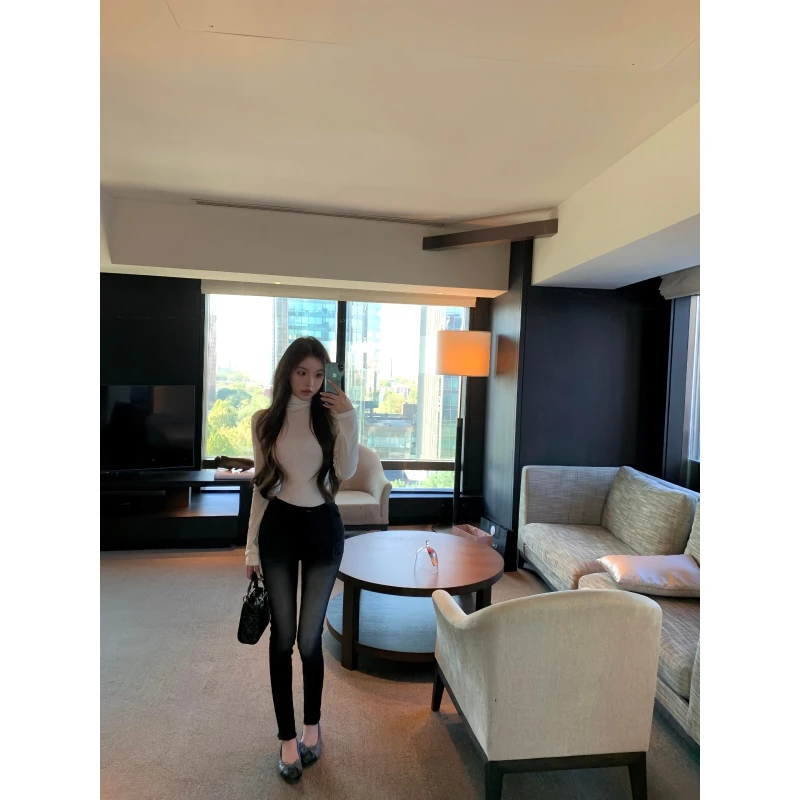 韩系设计感气质时髦高领修身上衣秋冬新款高腰休闲百搭长裤两件套