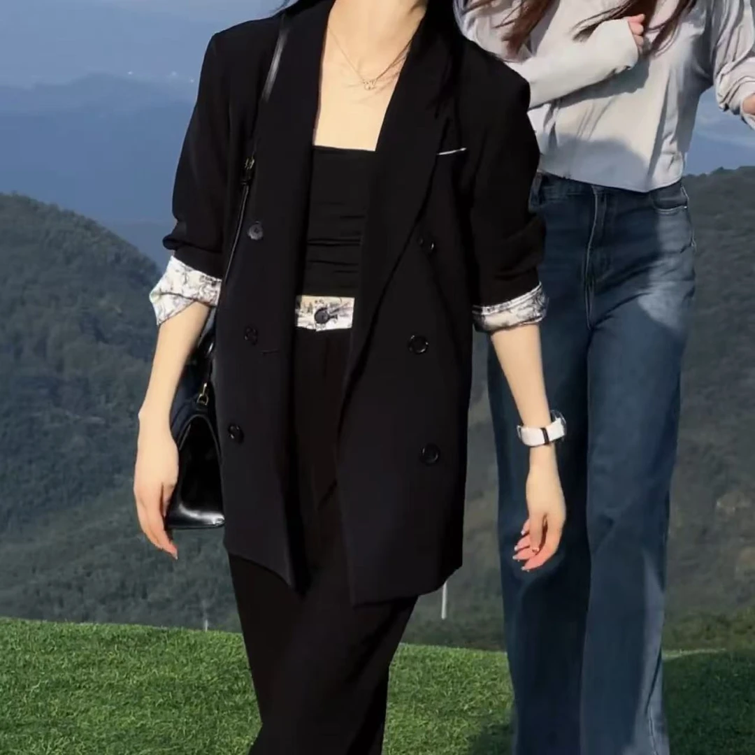 2025春夏新款时尚显瘦气质女士网红洋气两件套百搭款D7770