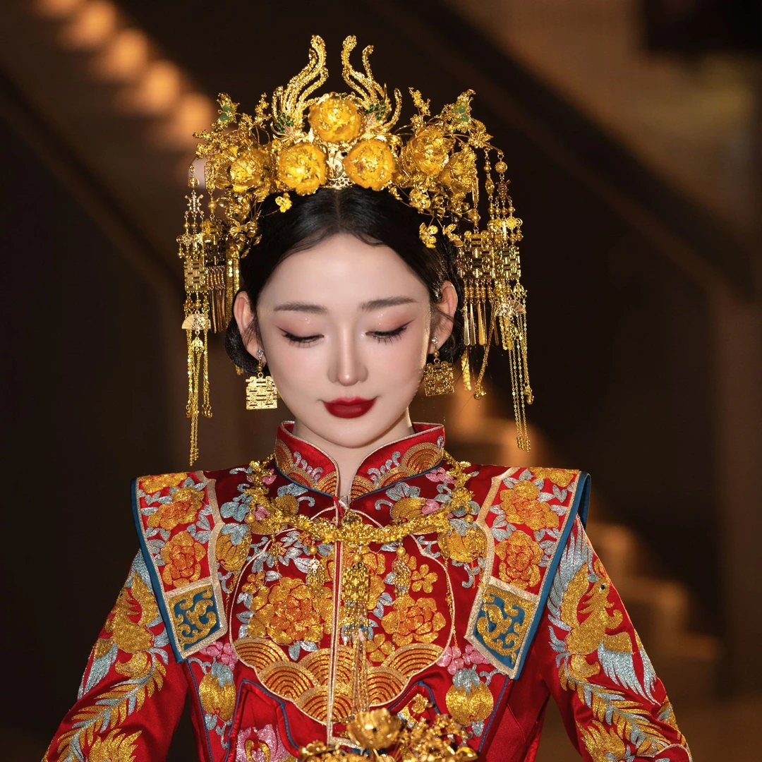 喜看优选-15277-新娘饰中式黄色古风汉唐汉服秀禾服龙凤褂流苏