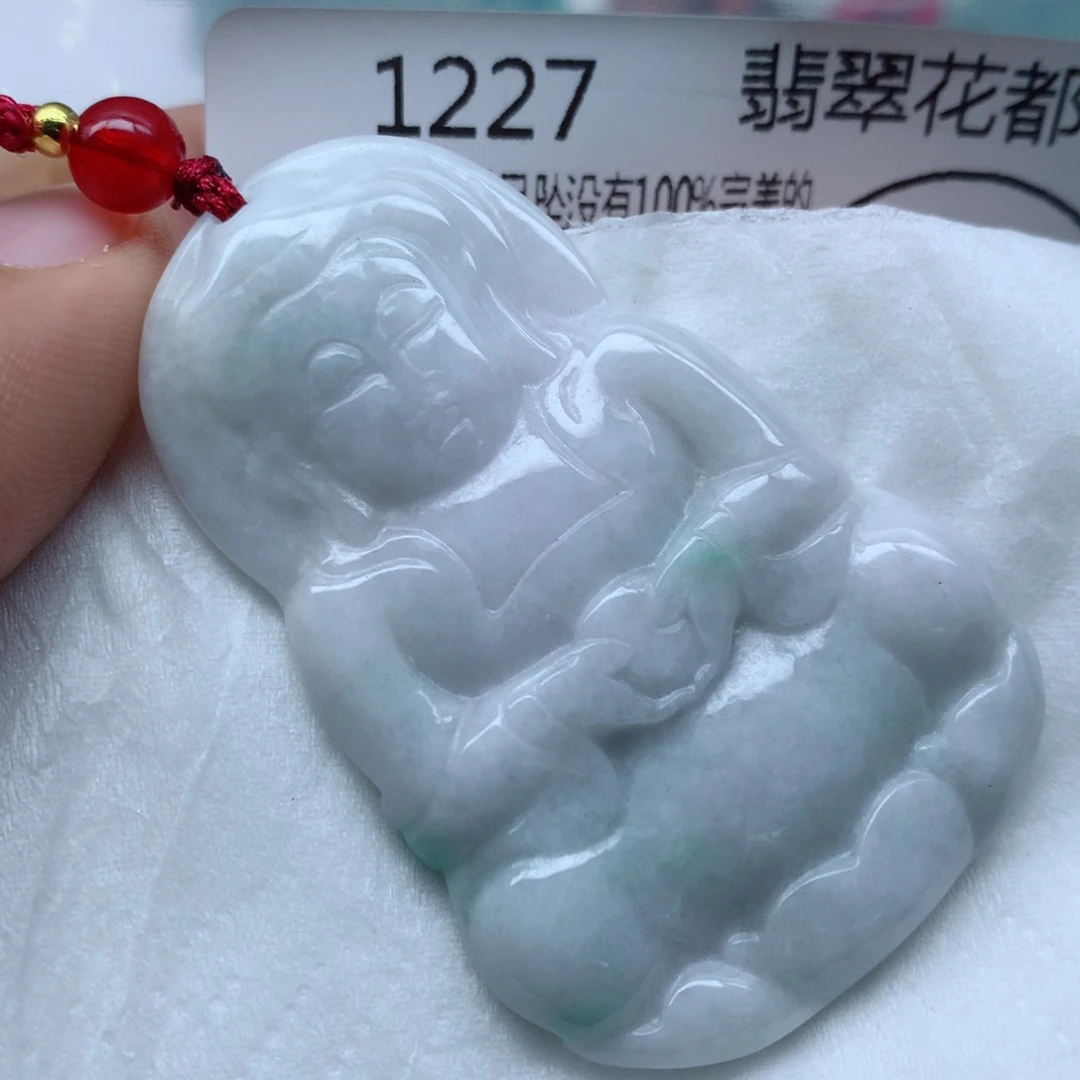 翡翠颈饰未镶嵌牌子