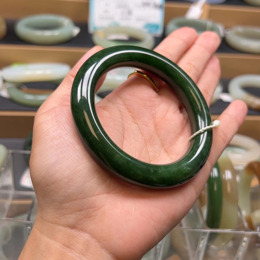 和田玉未镶嵌手镯57