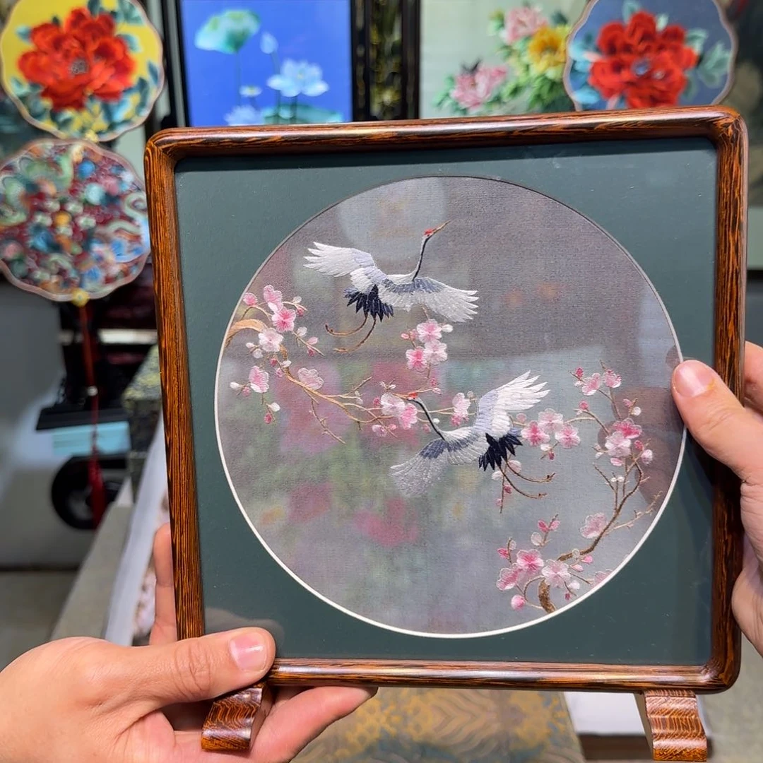 刺绣刺绣工艺精湛