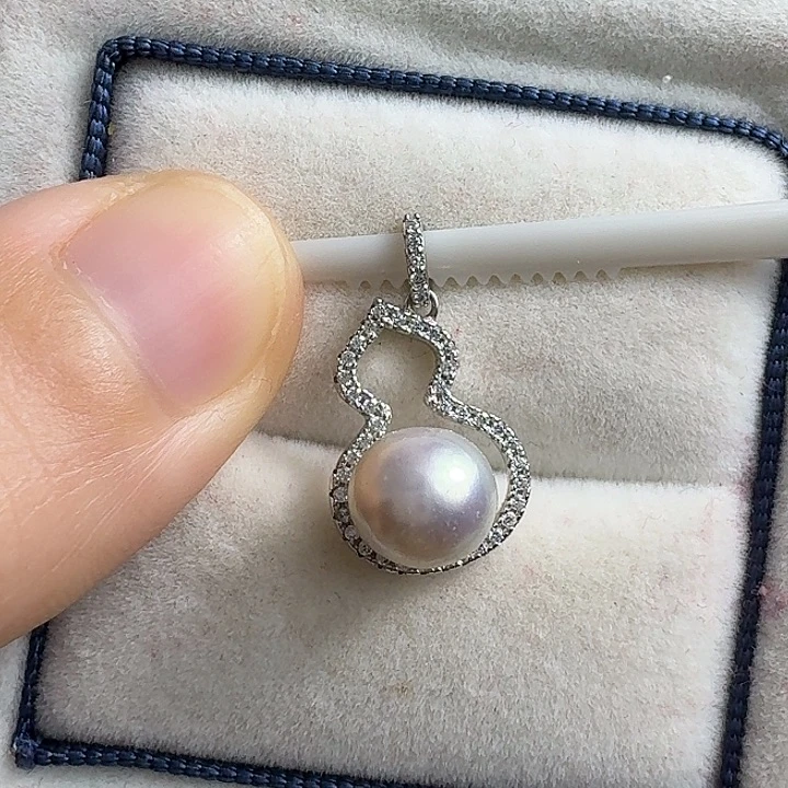 银S925镶嵌淡水珍珠颈饰8mm