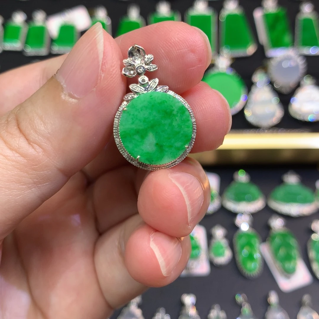 翡翠18K金镶嵌吊坠(不含链)