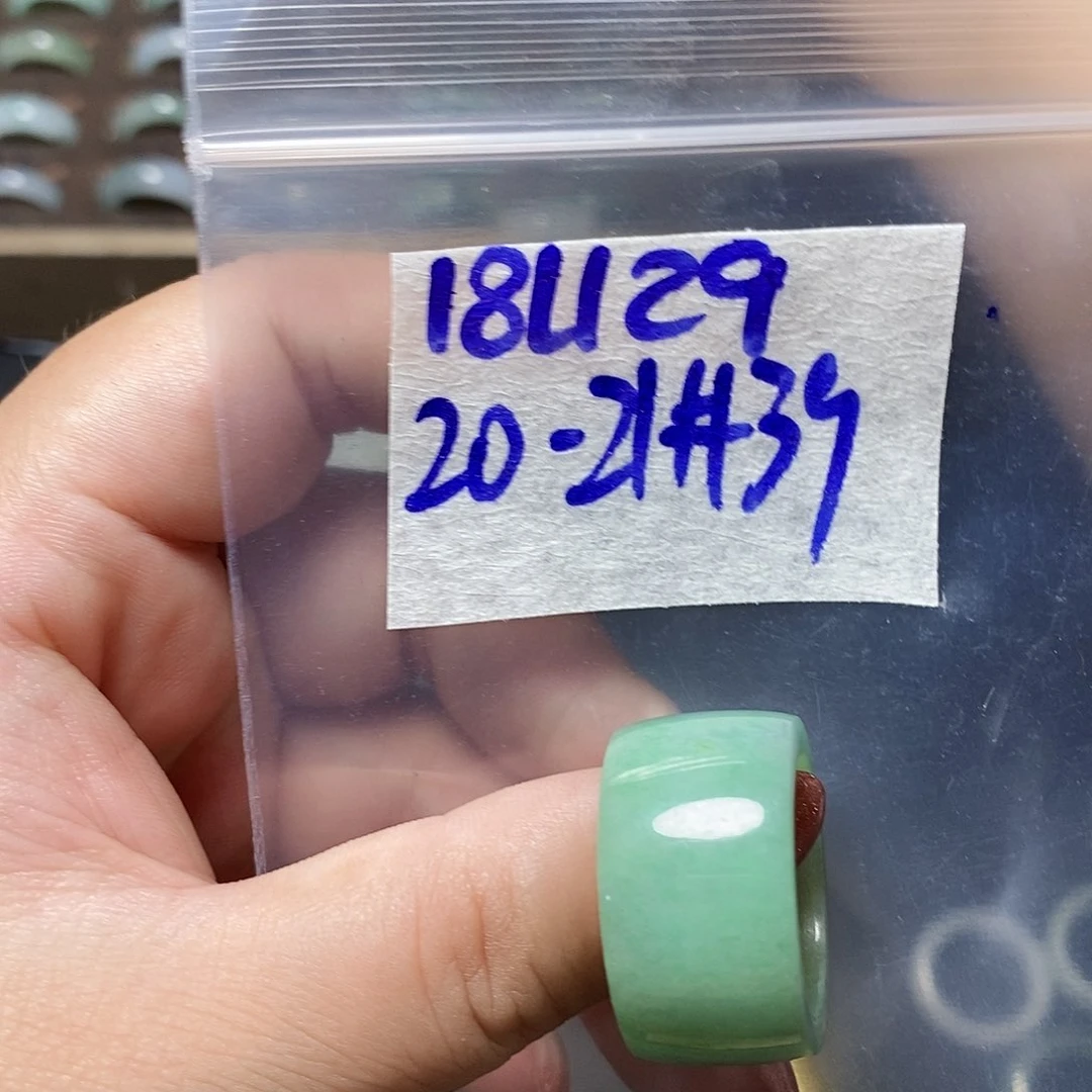 未镶嵌定制翡翠翡翠