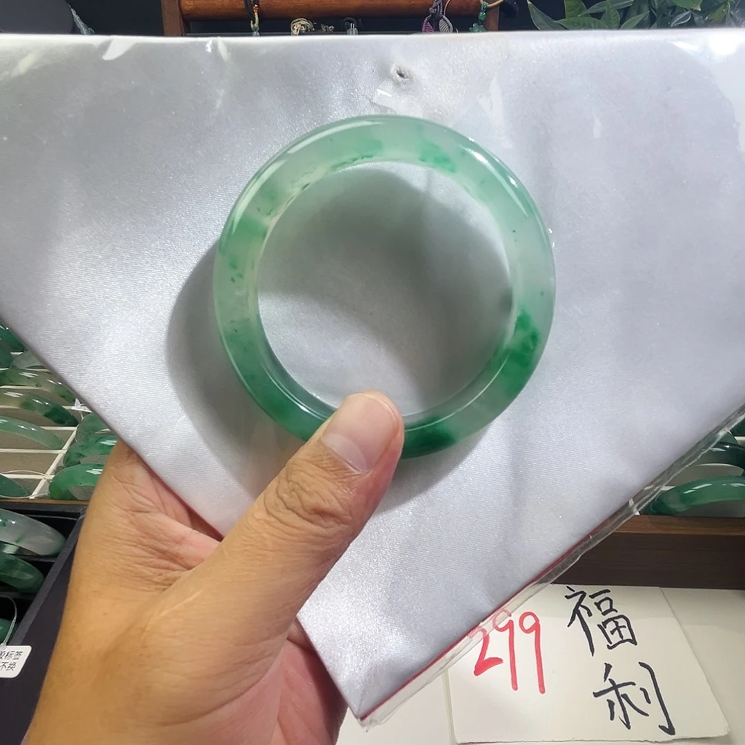 石英质玉手镯未镶嵌59