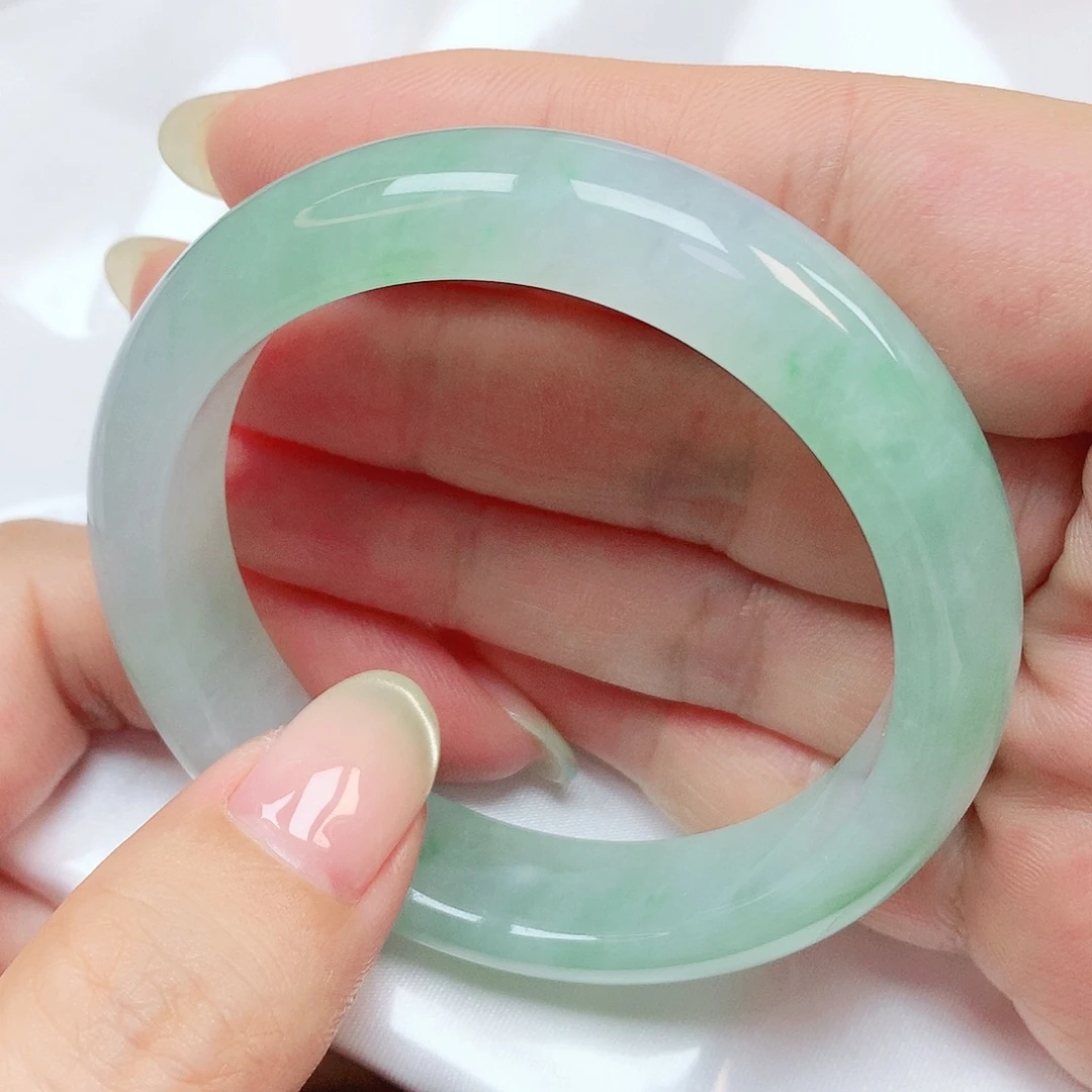 翡翠手镯未镶嵌抖音870