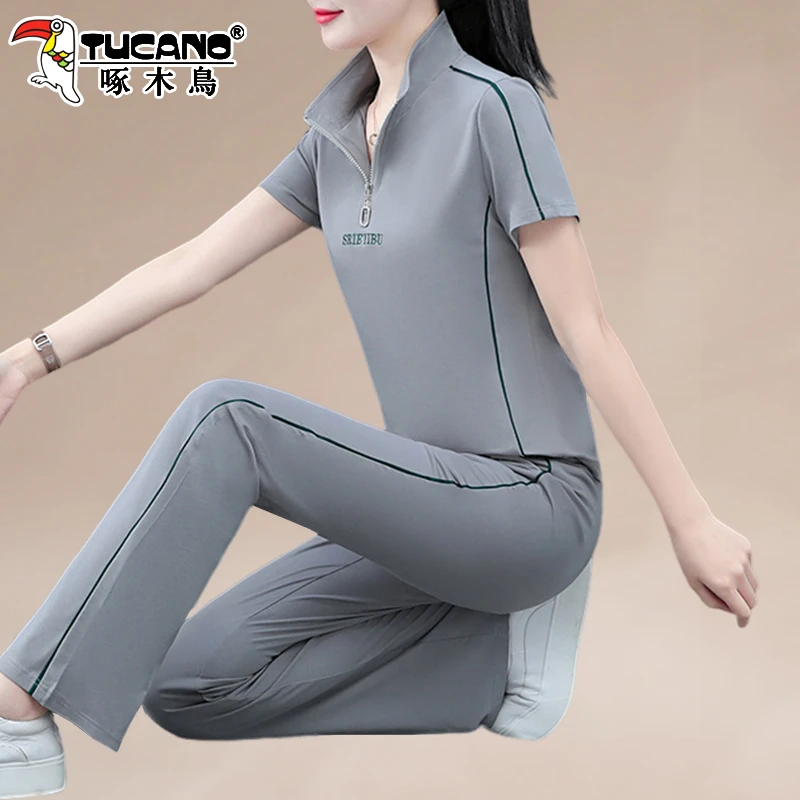 啄木鸟女士冰丝运动服套装女2025新款夏季时尚中老年短袖妈妈夏装
