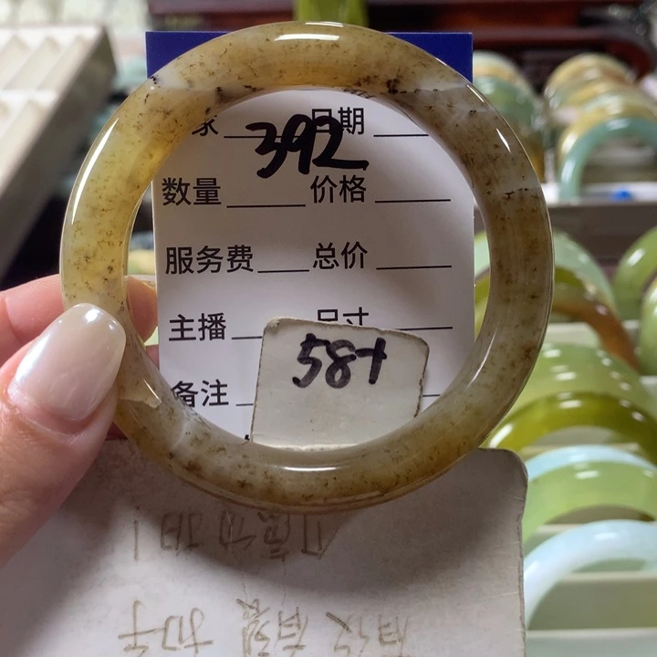 蛇纹石玉未镶嵌手镯392