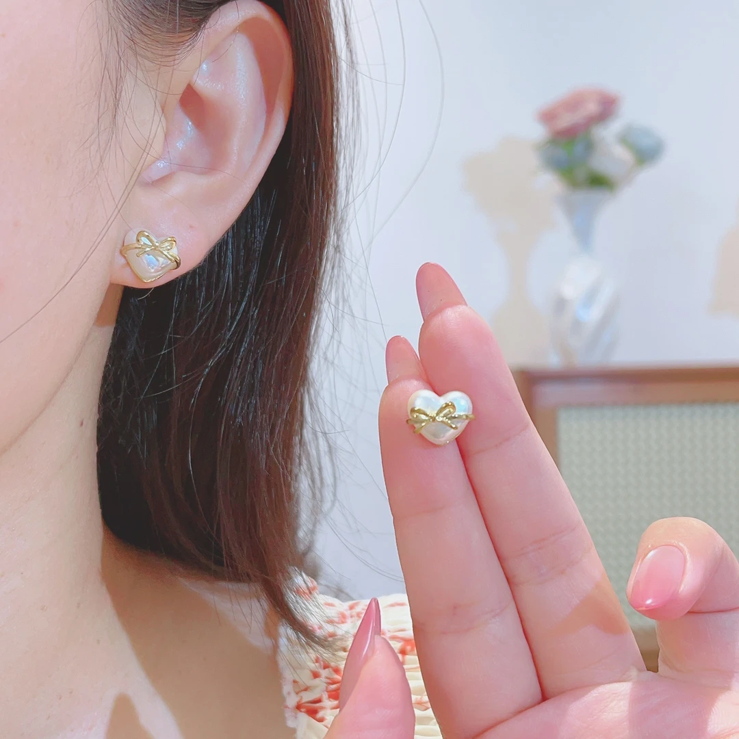 金色蝴蝶结简约爱心耳钉少女气质温柔款耳饰-189