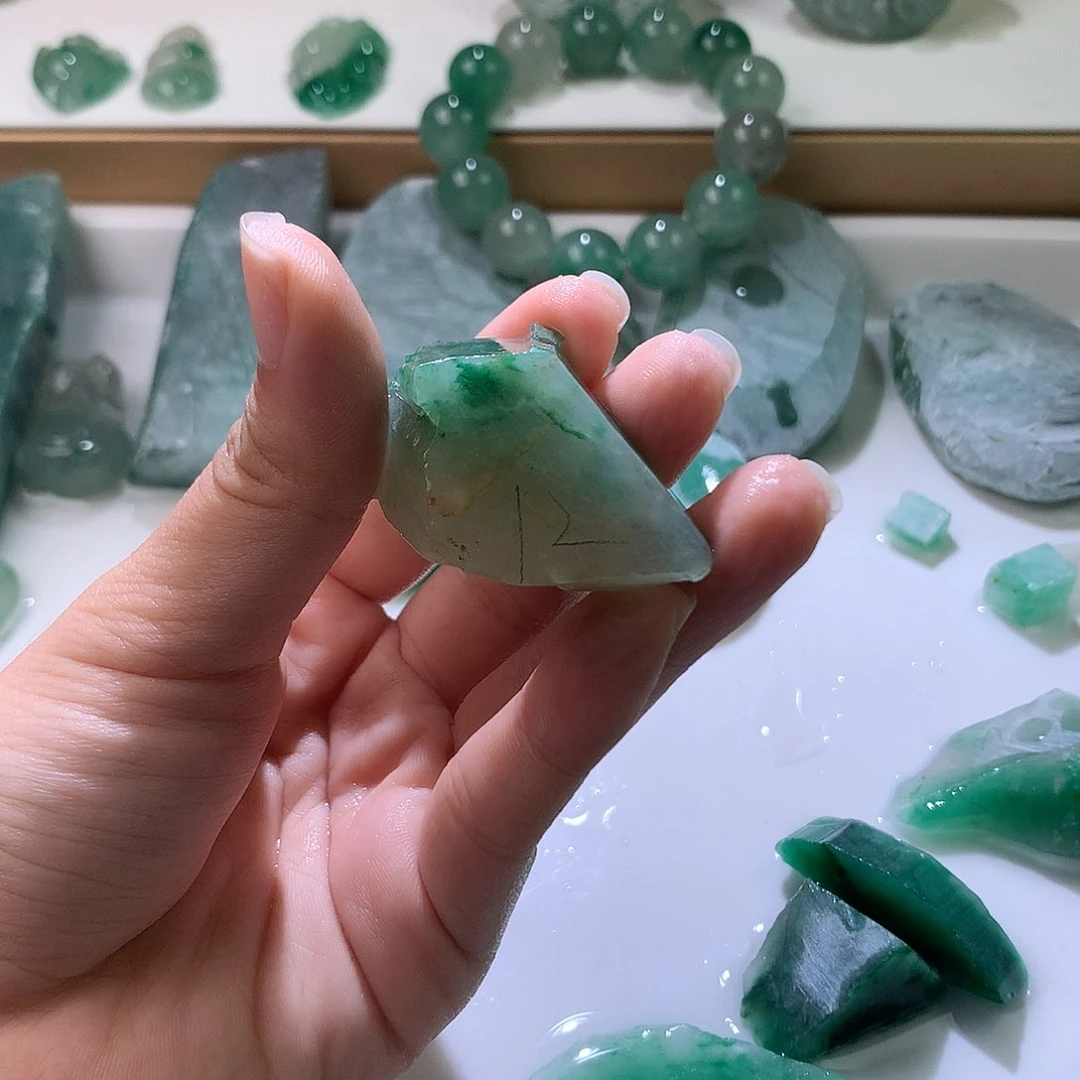 石英质玉未镶嵌珠宝半成品