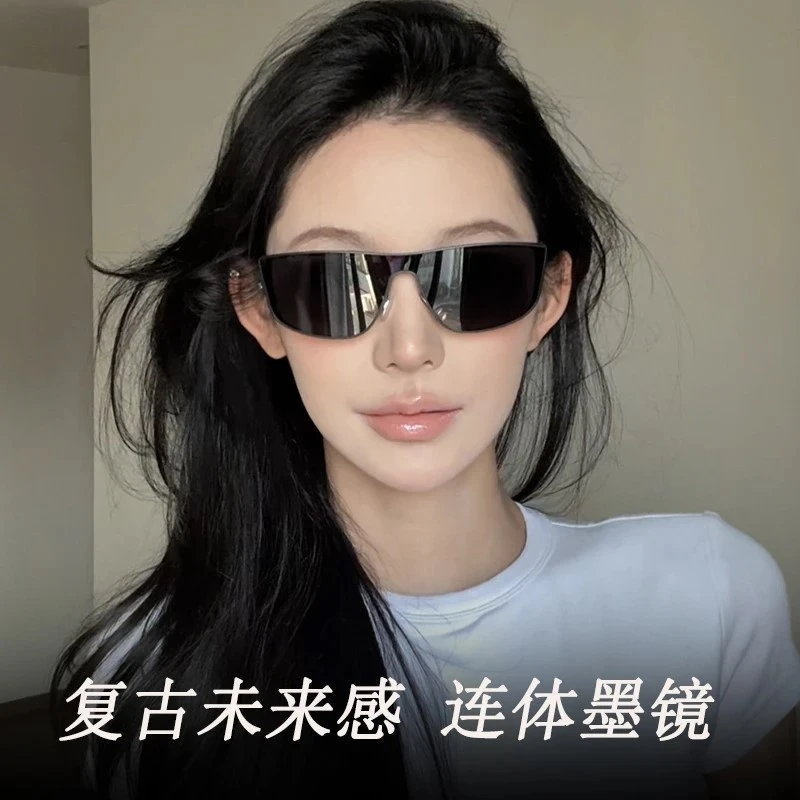 连体墨镜防紫外线未来感高颜值户外防晒时尚潮复古偏光太阳眼镜女