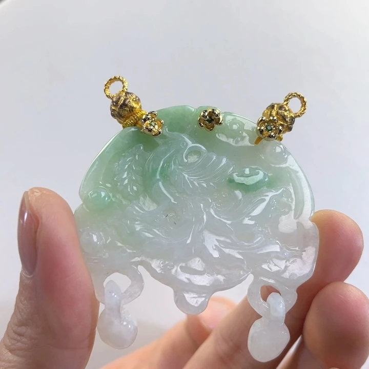 翡翠吊坠(赠链)未镶嵌代编织