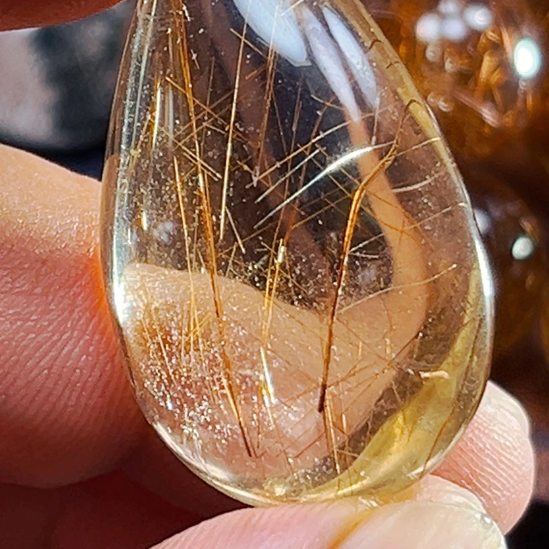 芳***世未镶嵌颈饰水晶水晶24