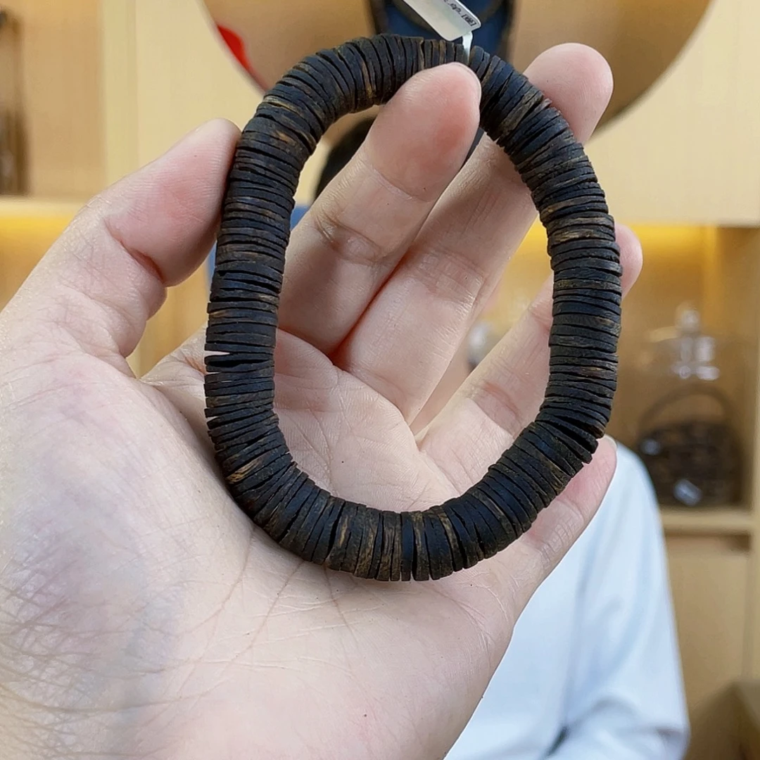 沉香碎屑沉香棋楠蓝宝石沉水片珠单圈1/16克多样性发一