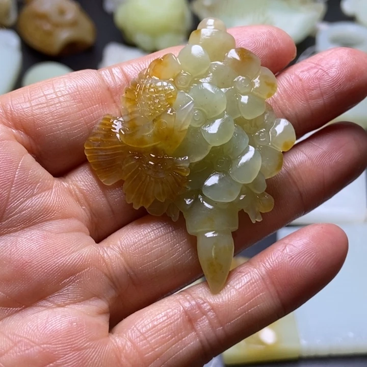 未镶嵌和田玉挂件