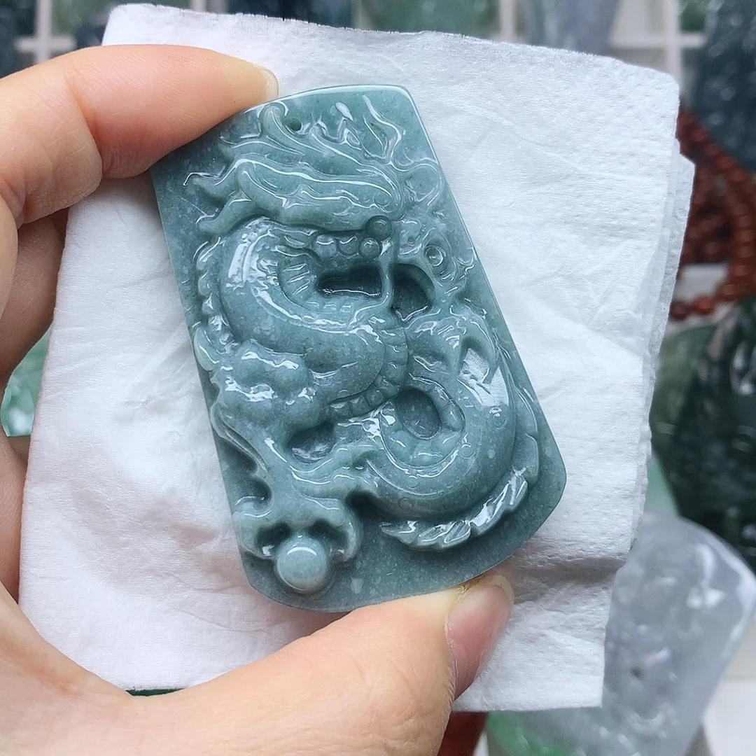 翡翠未镶嵌颈饰翡翠吊坠