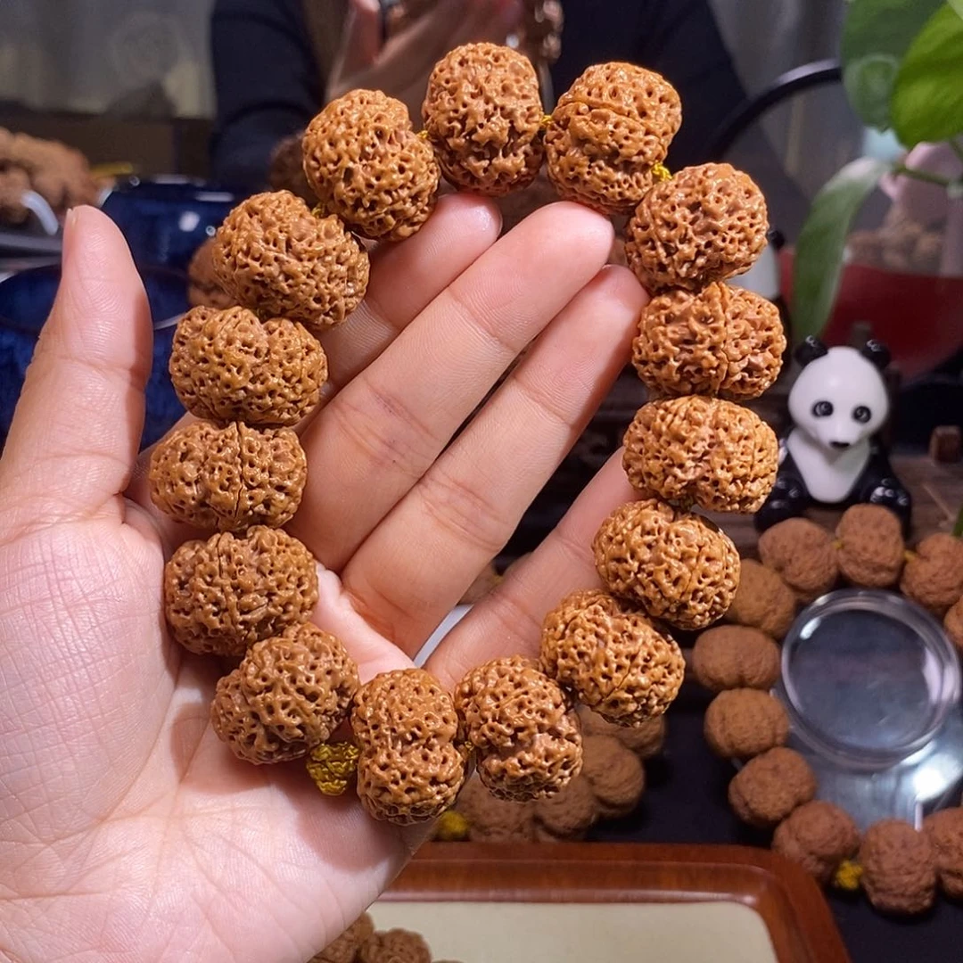 金刚菩提手串纽扣蜂王23mm