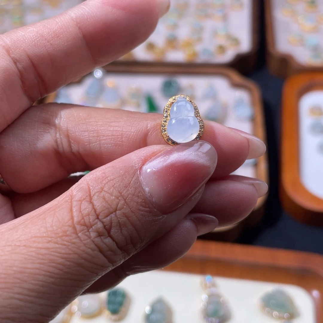 可***里翡翠银S925镶嵌颈饰葫芦