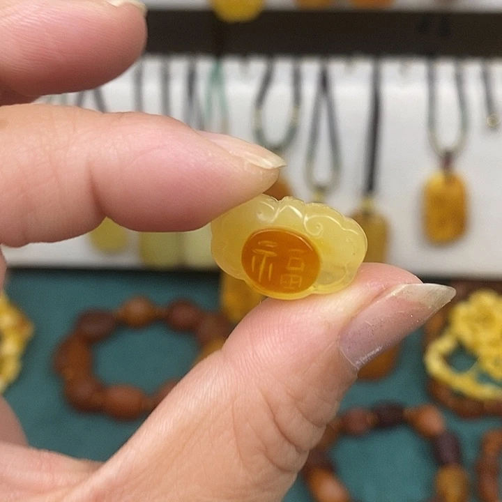蜜蜡未镶嵌珠宝奇石手机挂