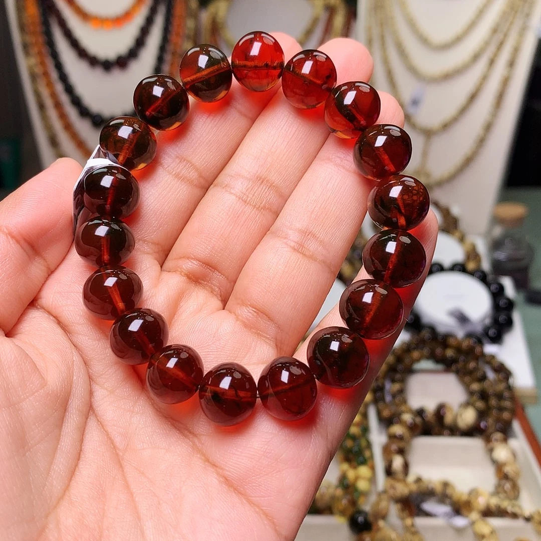 兔****琥珀未镶嵌裸石抚顺琥珀108