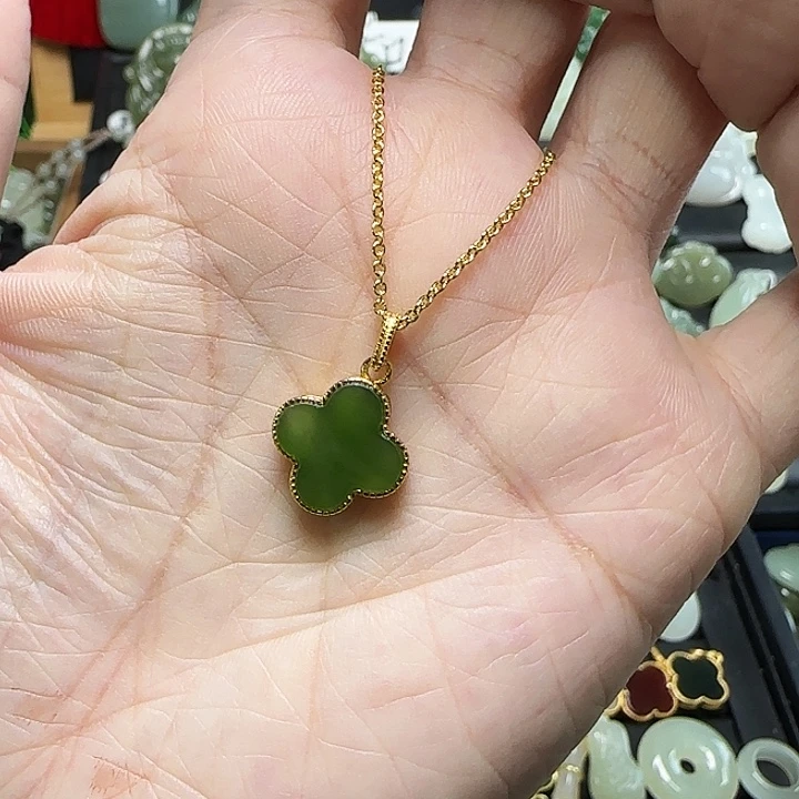 吊坠(赠链)银S925镶嵌和田玉疆***i