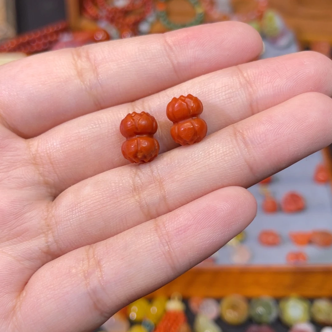 聚***馆未镶嵌并蒂莲南红玛瑙