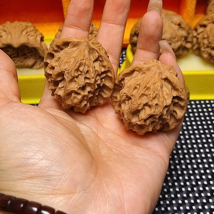 吊坠文玩核桃疲*感白蛇谷的