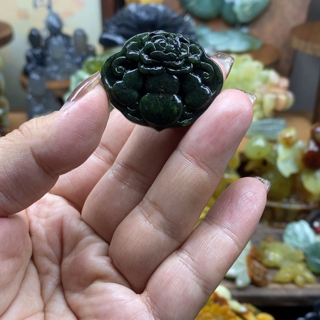 蛇纹石玉未镶嵌吊坠(赠链)