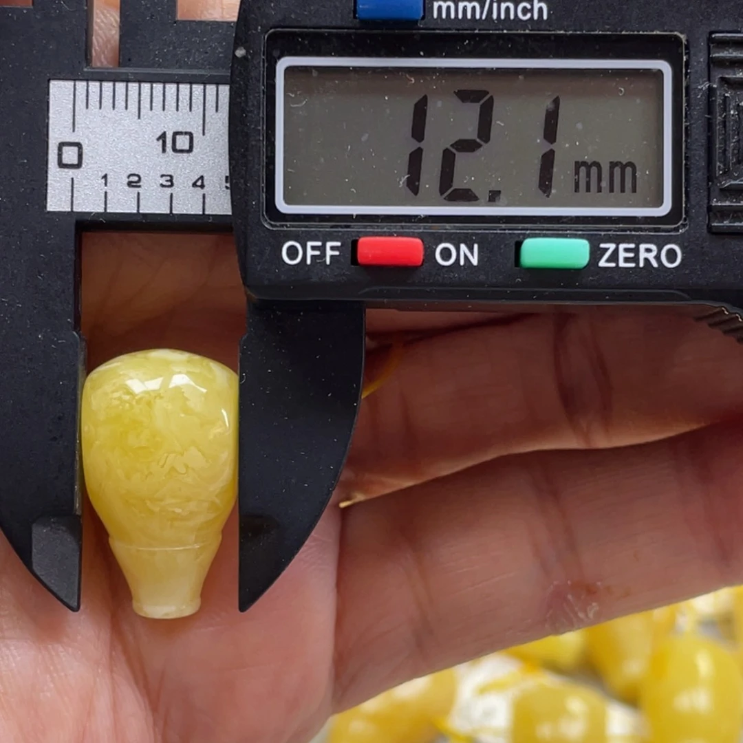 【闪购商品】裸石蜜蜡未镶嵌嫦****器36号