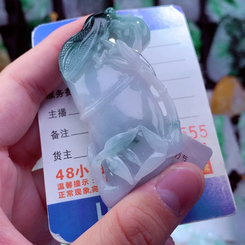 【闪购商品】翡翠颈饰未镶嵌挂件