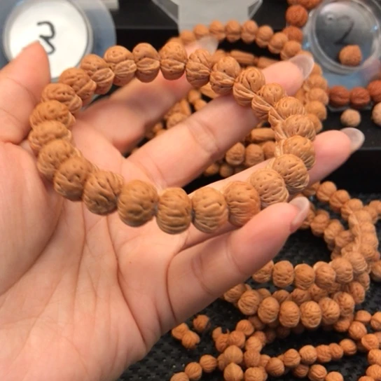 用***5桃核吊坠蟠桃野生