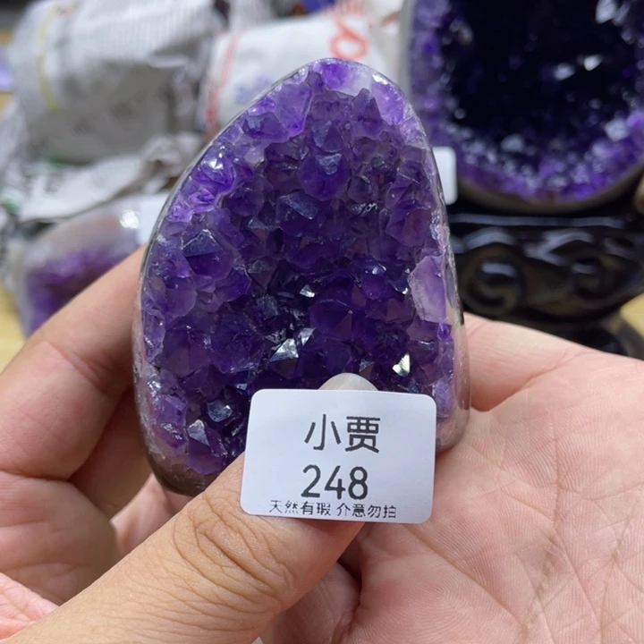 未镶嵌水晶大型摆件（非配饰）