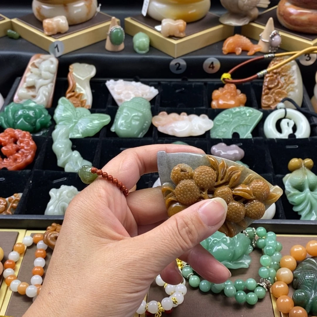 安***草石英质玉未镶嵌手镯