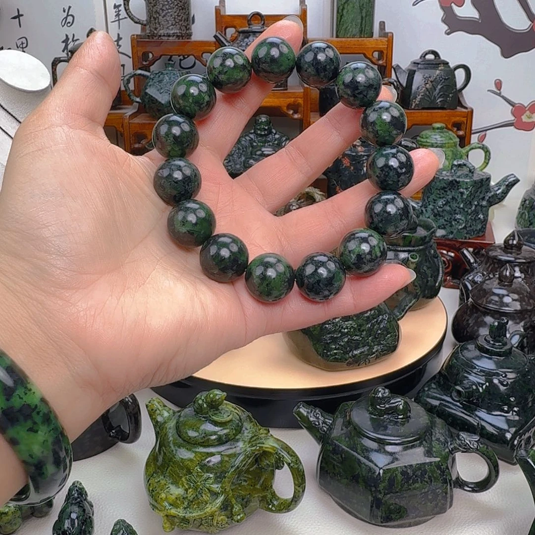 强***@蛇纹石玉未镶嵌摆件