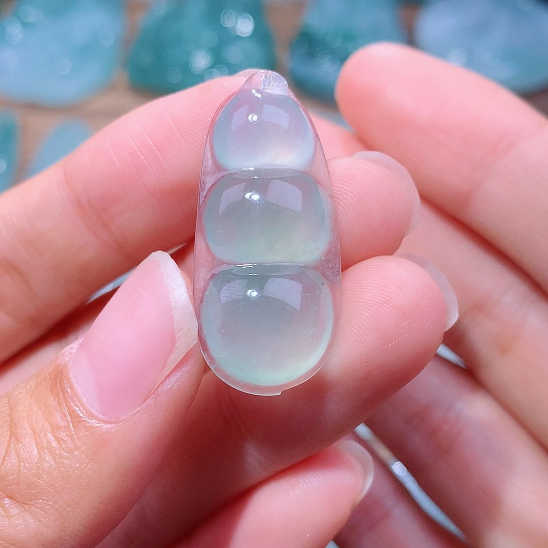 颈饰未镶嵌翡翠福豆