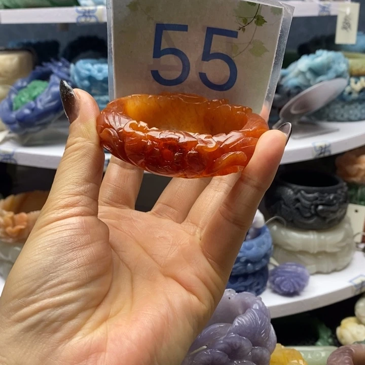 未镶嵌手镯石英岩玉