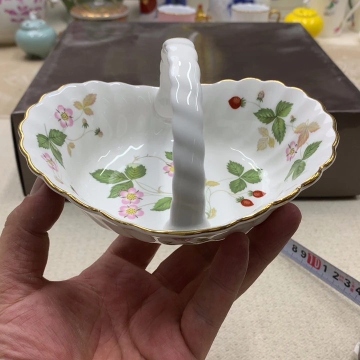 瓷片这份报告指出