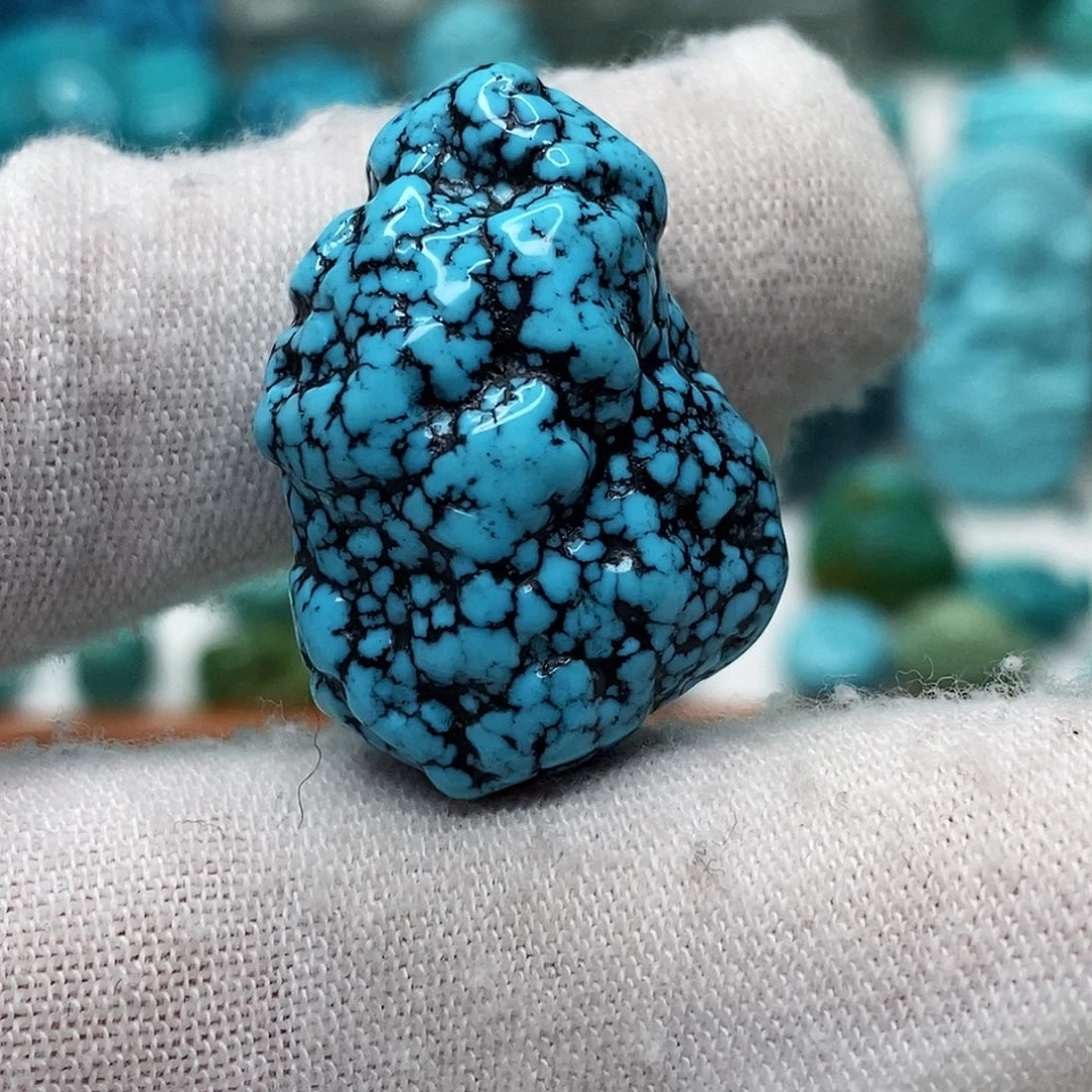 绿松石未镶嵌天然原矿 带武汉地大证书