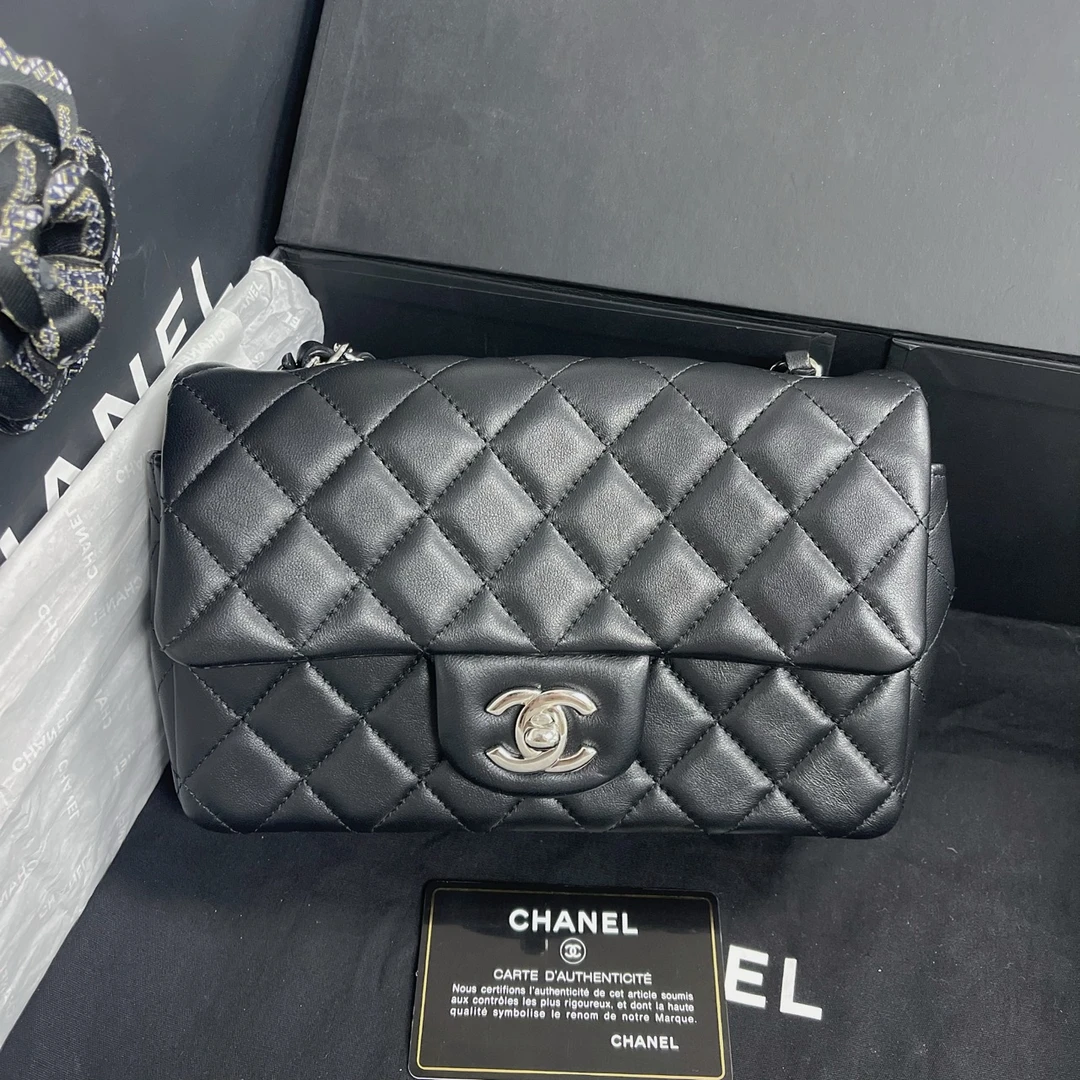 99新 Chanel/香奈儿 cf黑银大mini链条包（7541）