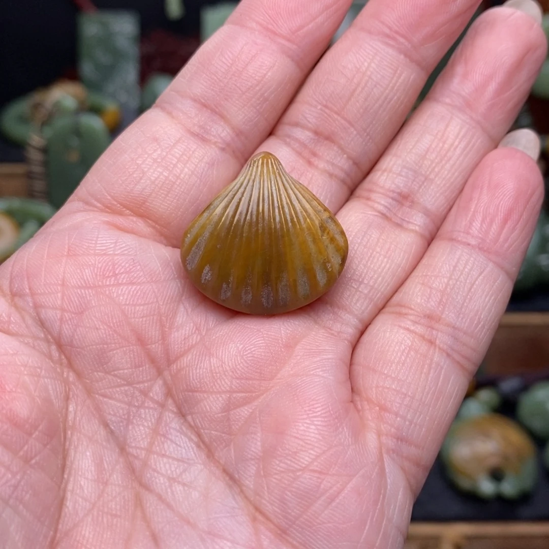 岫岩河磨玉（透闪石质玉）未镶嵌挂件