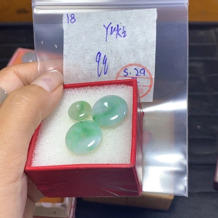 定制翡翠未镶嵌Y***এ不退