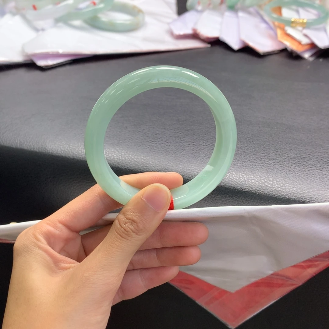 未镶嵌手镯翡翠福利