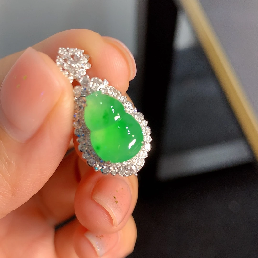 翡翠18K金镶嵌吊坠(不含链)