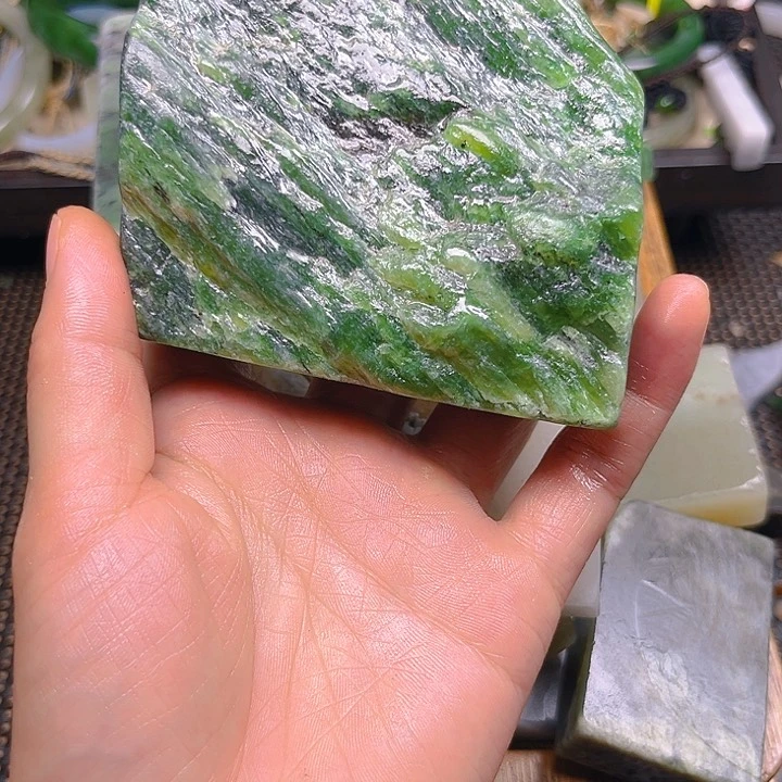 和田玉未镶嵌珠宝半成品