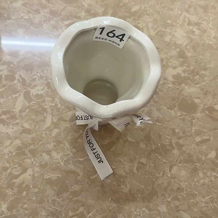 新骨瓷陶瓷碗164花瓶两个