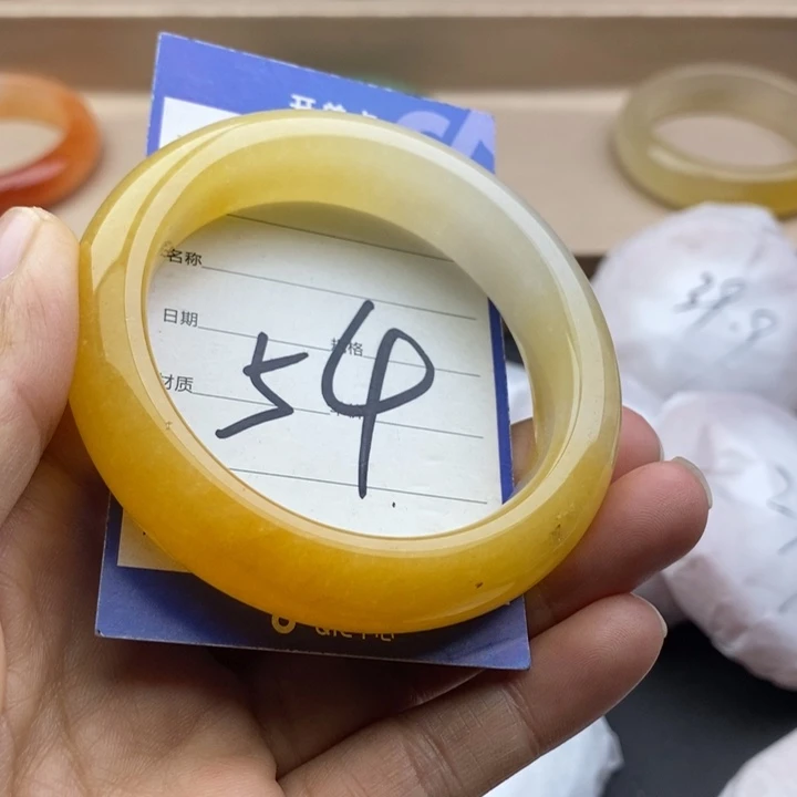 石英质玉未镶嵌手镯