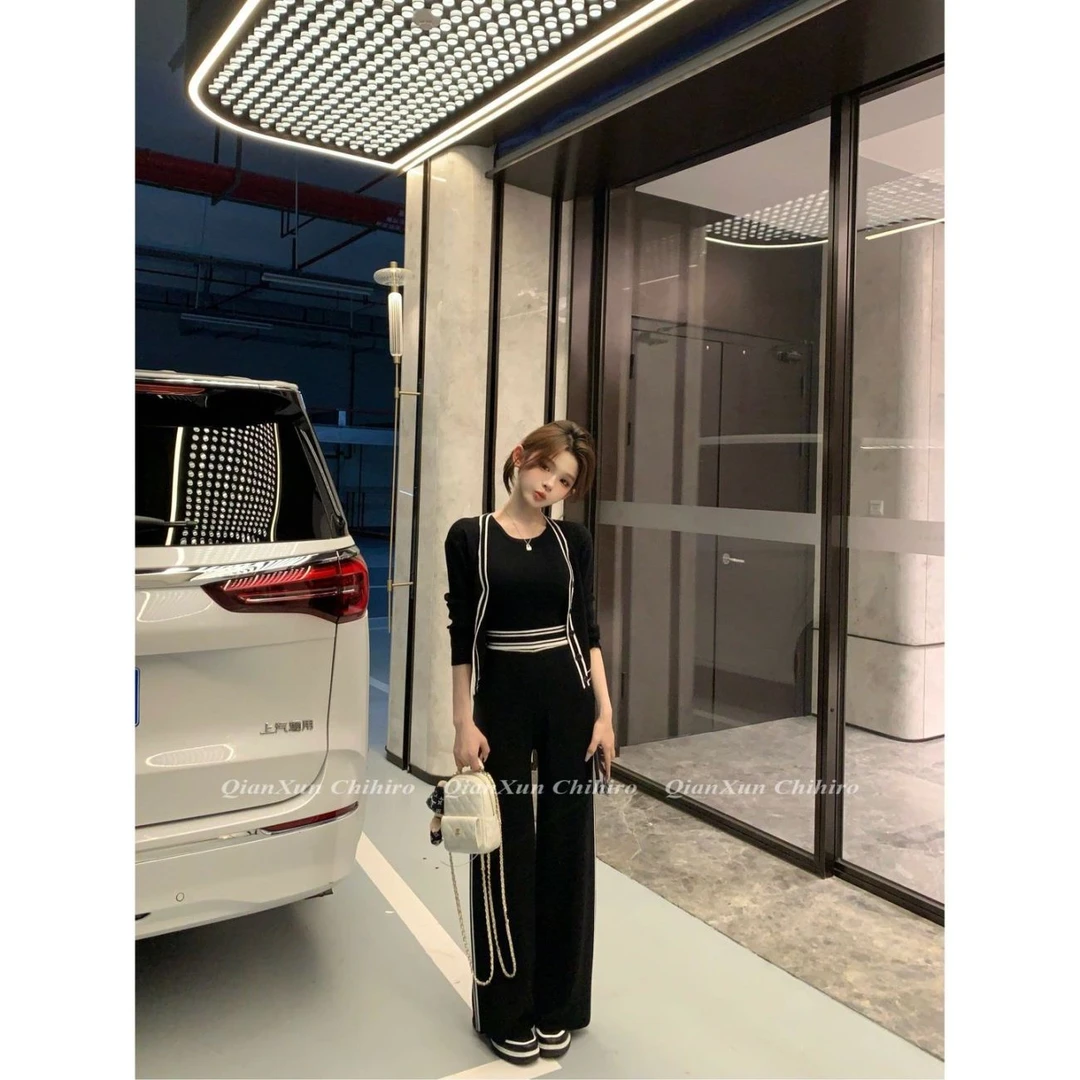 秋季时尚三件套新款运动套装简约短款拼色高腰长裤针织开衫套装